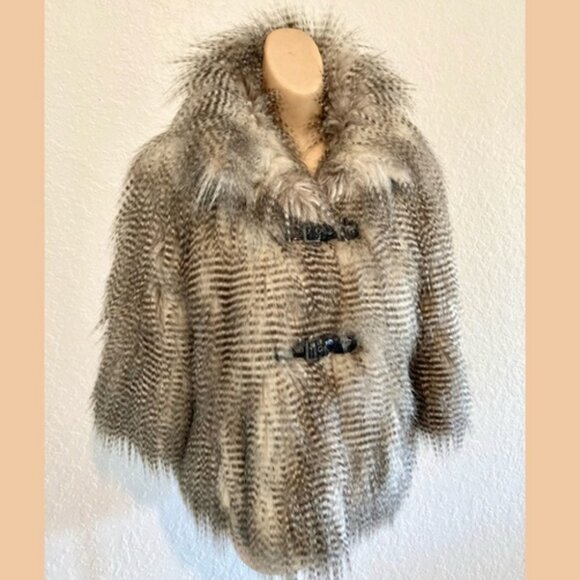 New Faux Fur Jacket GUESS  Coat Fur size L - Picture 6 of 9